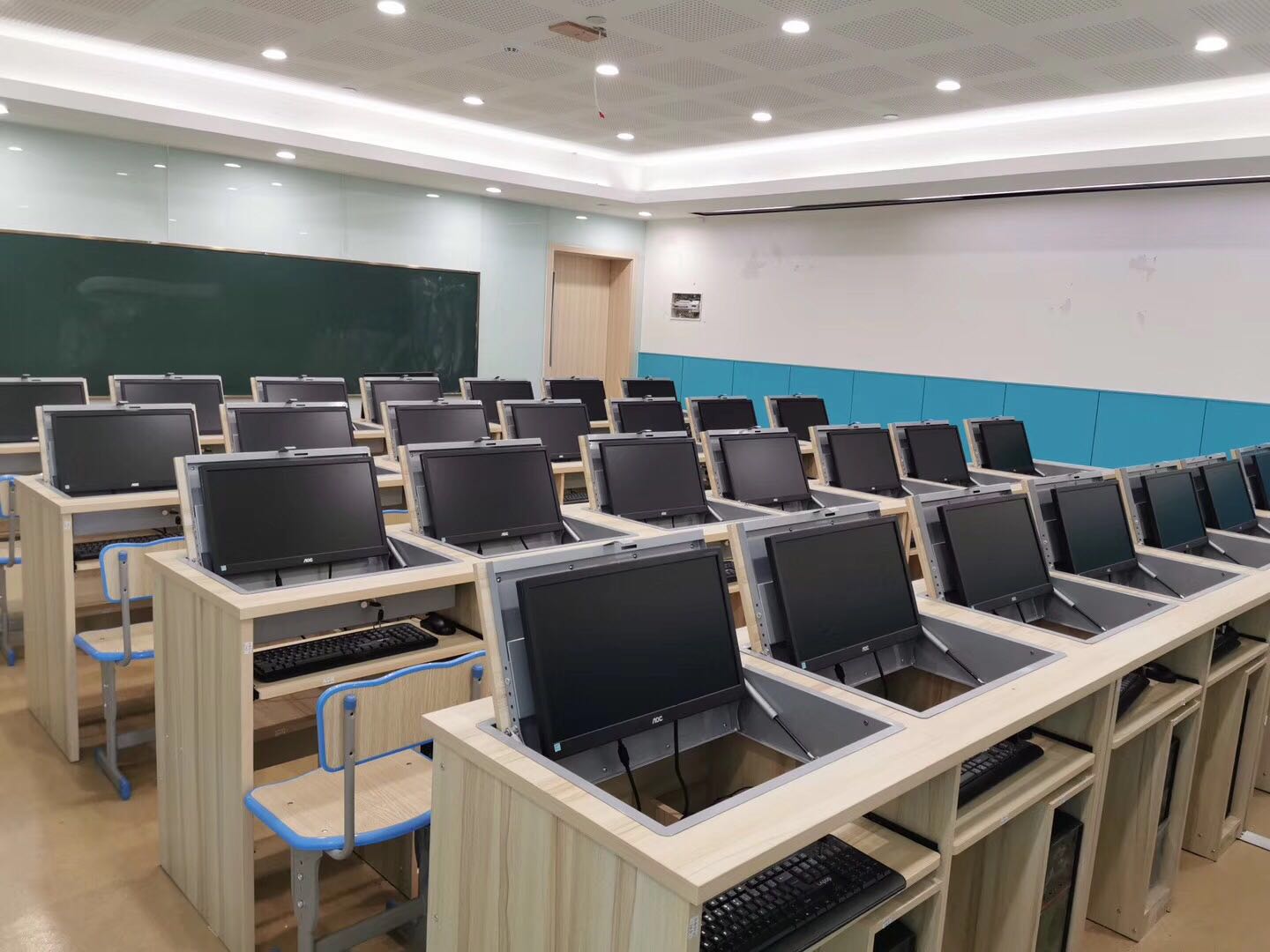 麦职教育校区环境