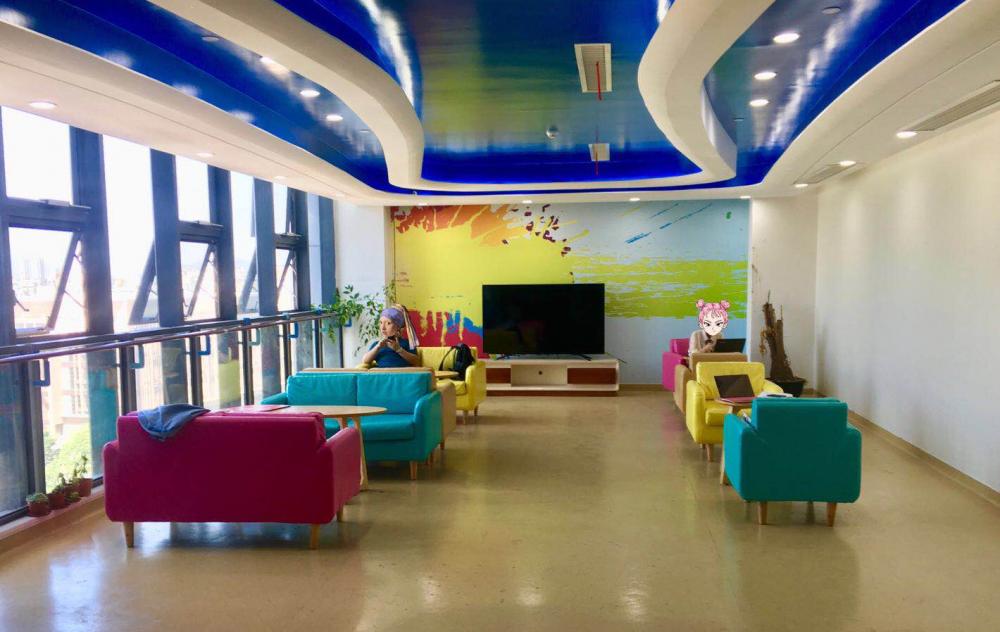 麦职教育休息区